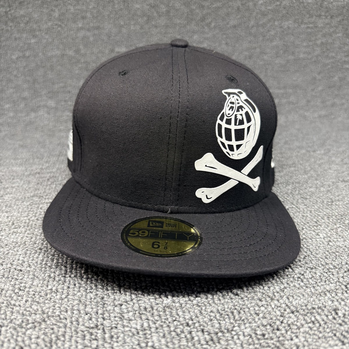 New Era 59FIFTY Trainer Spotter Grenade Crossbones Fitted Hat Black 6 7/8