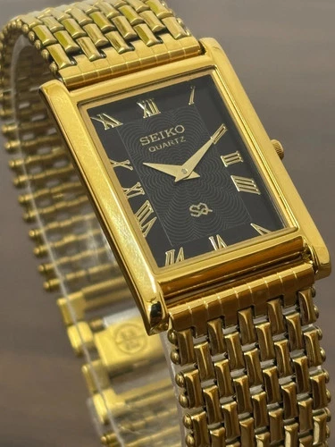 Classic Vintage Seiko Slim Quartz Men's Wrist Watch