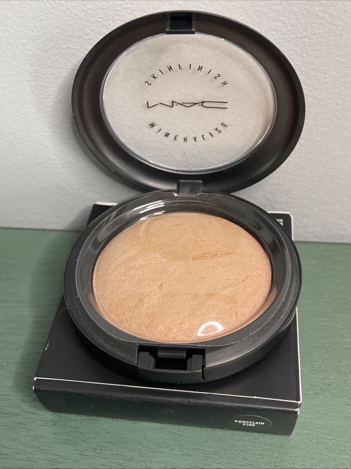 MAC Cosmetics Mineralize Skinfinish - Porcelain Pink - NEW - Image 3 of 4