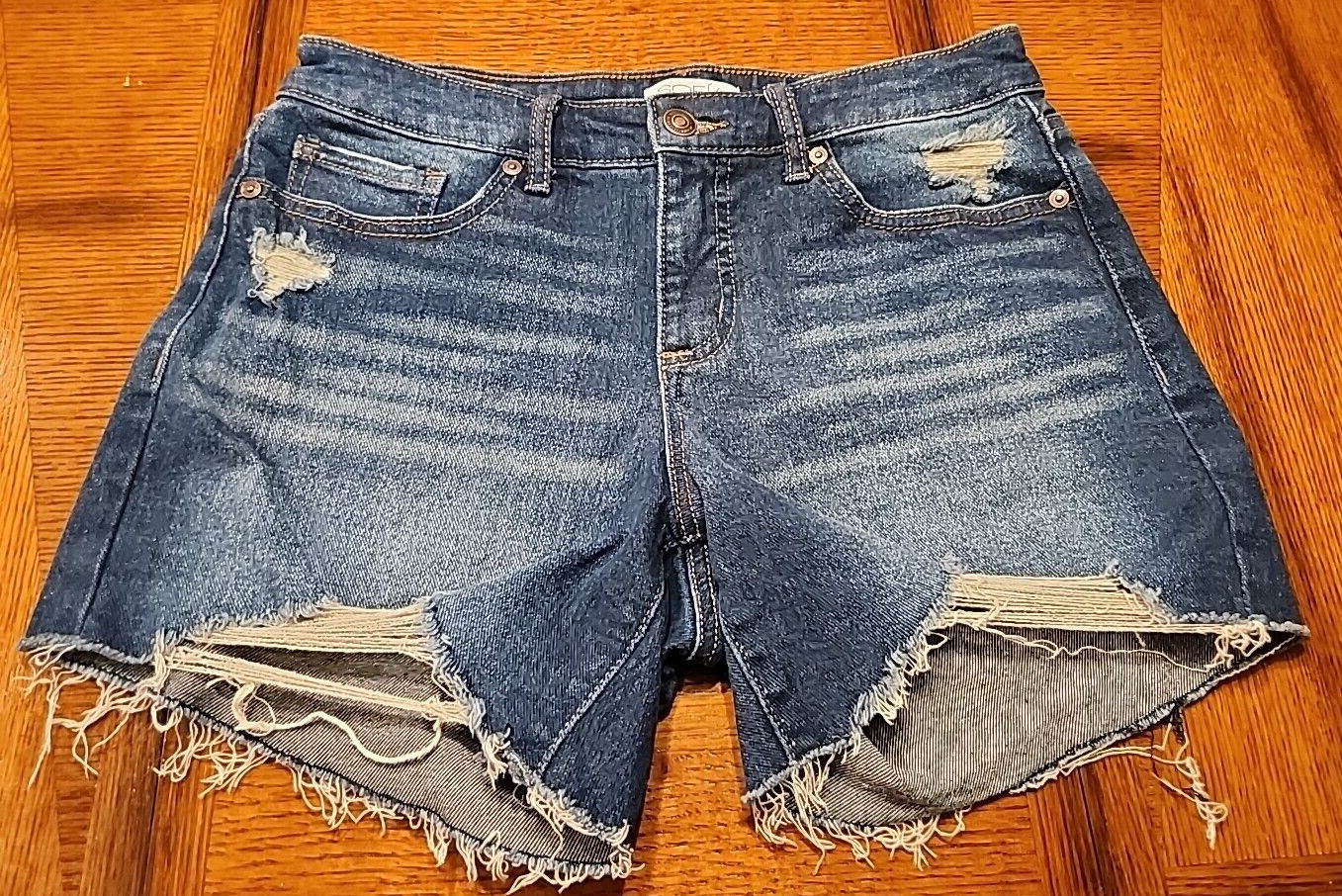 SOFIA JEANS by SOFIA VERGARA DESTRUCT MIDRISE DAR… - image 1