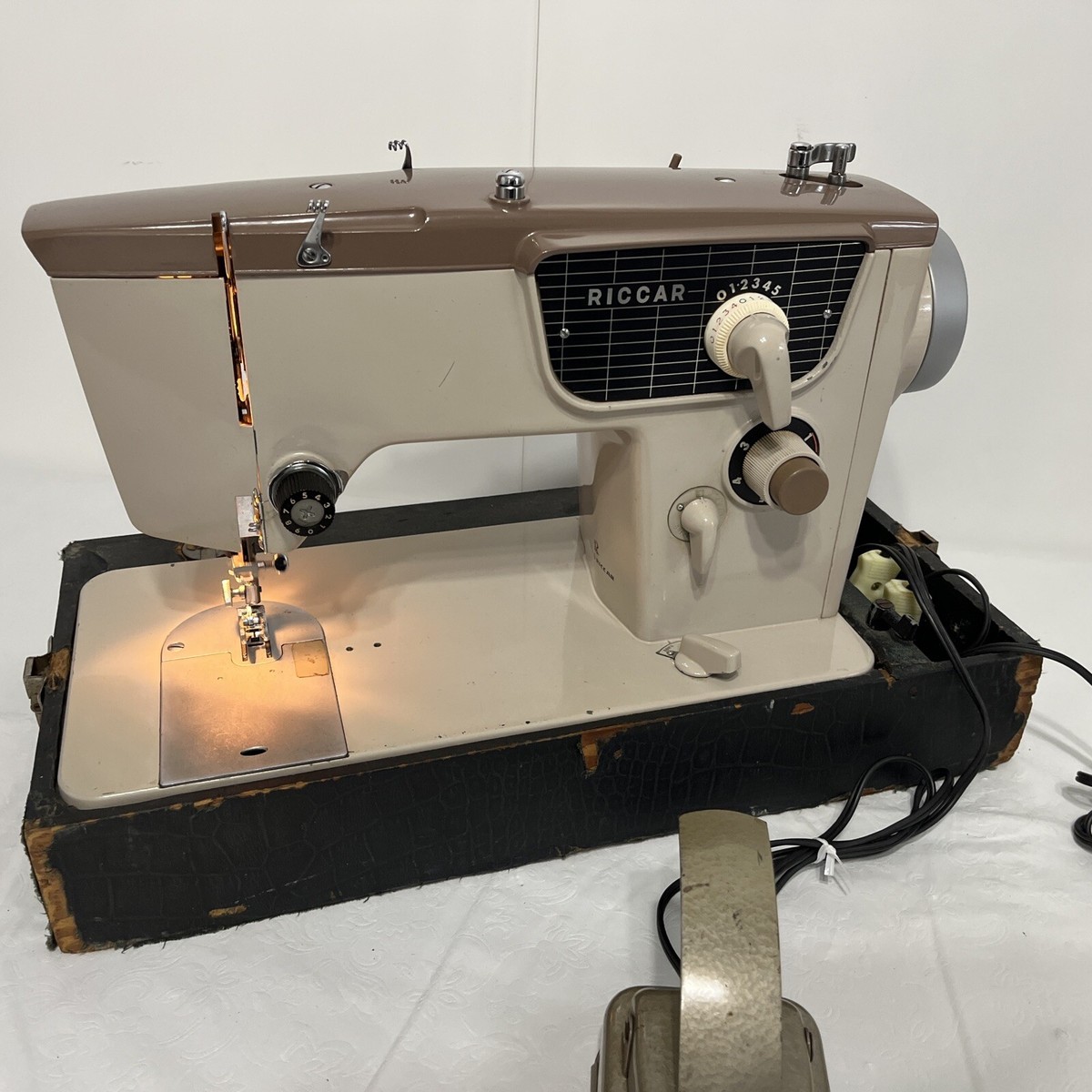 rica Riccar Sewing Machine Model RZ-206B. Runs Not Fully Tested | eBay