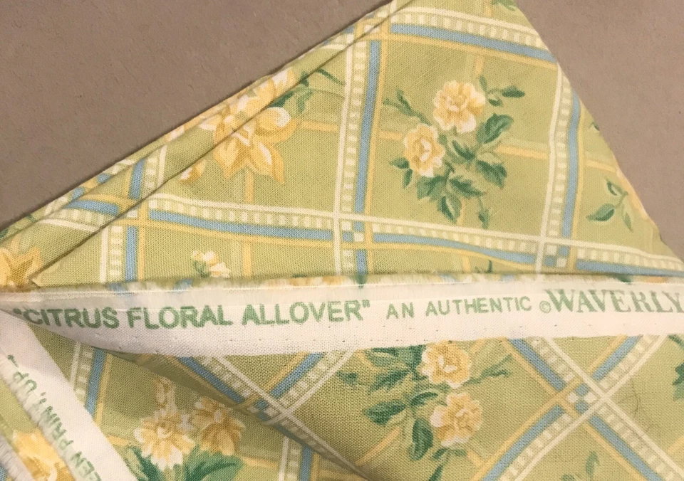 Vera Bradley 1 Fabric Fat Quarter Retired Rare Citrus Floral Crafts Sewing - Image 2 of 3