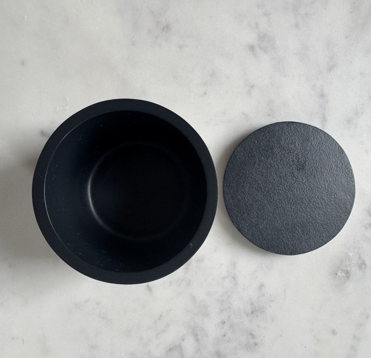 Blomus Ara Modern Round Black Lidded Nonslip Bathroom Storage Container Canister