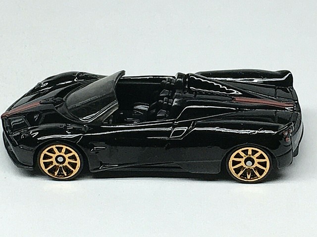 Pagani huayra hot wheels