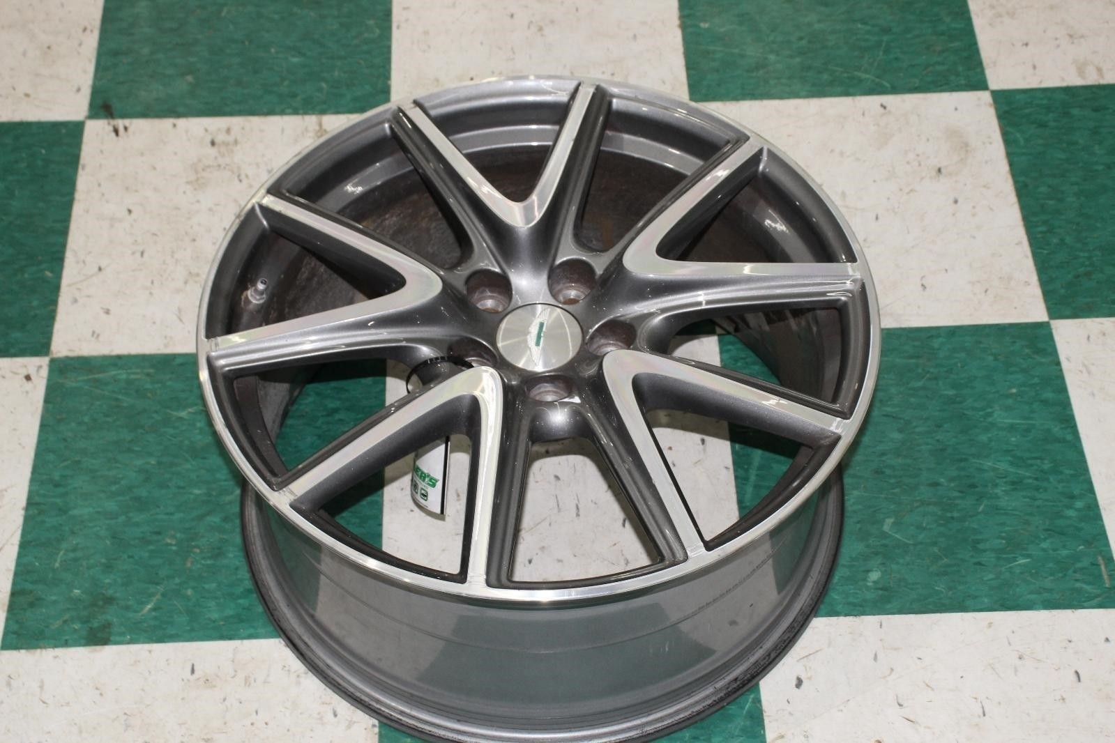 ⚠️SCUFFS⚠️ 11-17 Aston Martin Vantage Grey Machine Face 19" Wheel Five V Spoke R
