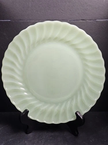 Fire King 1960s Anchor Hocking Jadeite Swirl Shell Dinner Plate W/ LOGO 10”