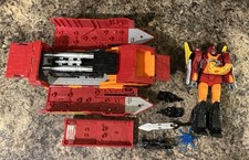 Transformers WFC Kingdom Commander Class Rodi...