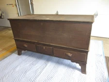HEPPLEWHITE BLANKET DOWER CHEST 3 DRAWERS TULIP WOOD BRACKET FEET 1820-1840