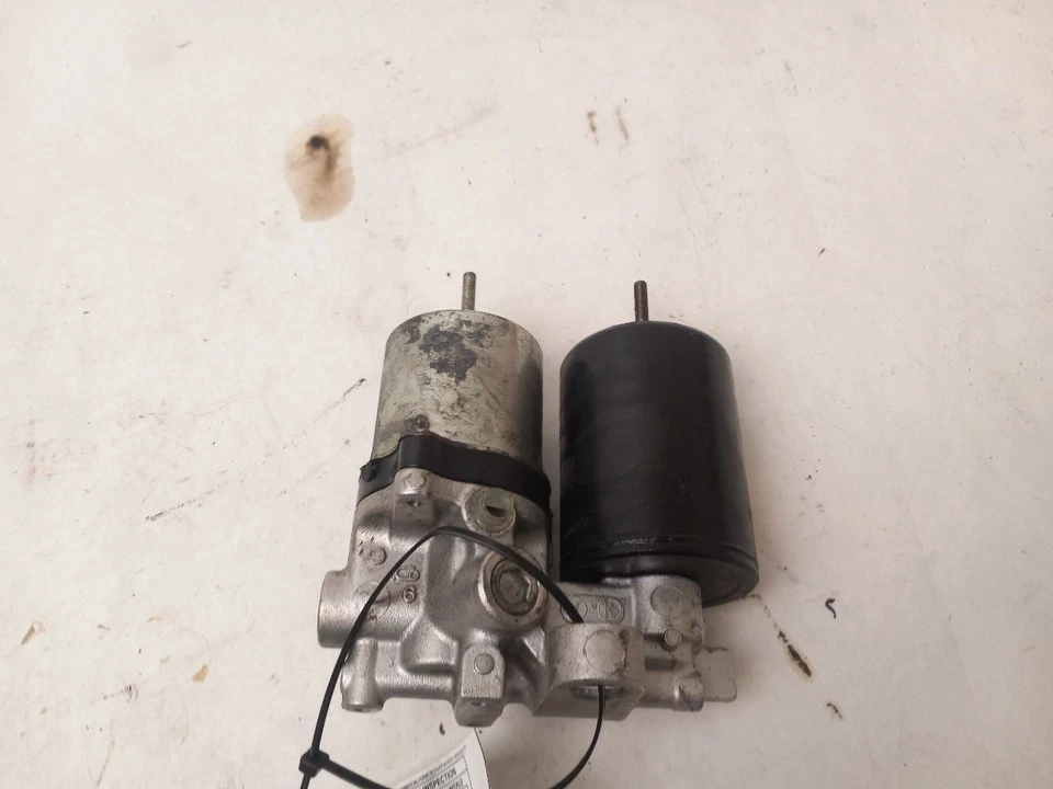 BOMBA ABS FRENO ANTIBLOQUEO compatible con TOYOTA PRIUS 2010 OEM Foto 3 de 4