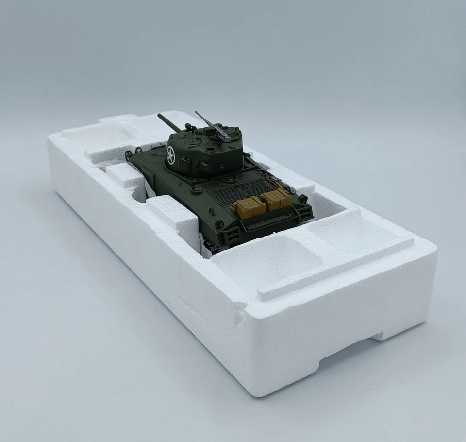 MINICHAMPS 350040000 - M4A3 Sherman - 1/35 Model - Immagine 4 di 4