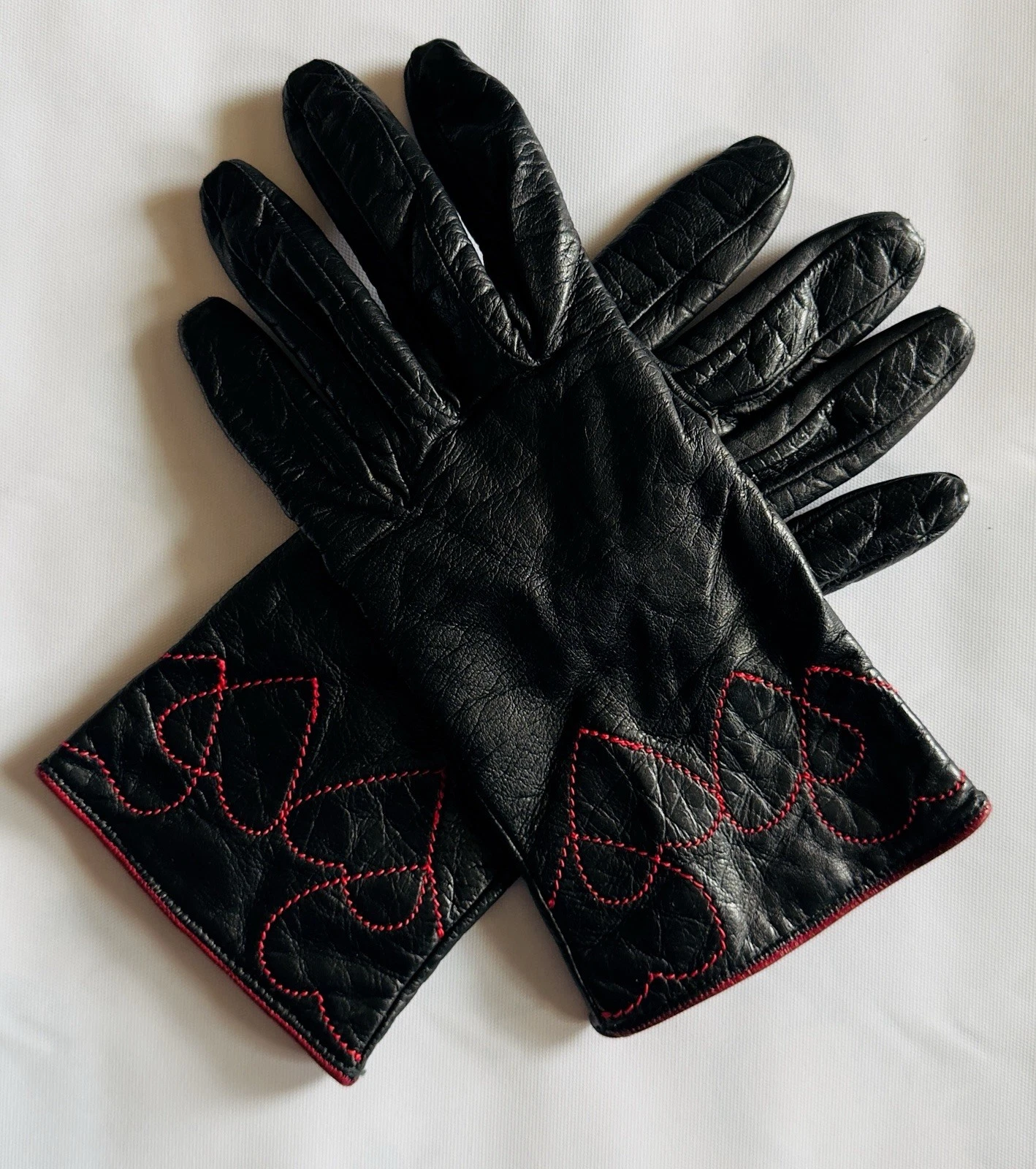 Moschino Black Leather Heart Embroidered Wool Lined Women's Gloves Size 7