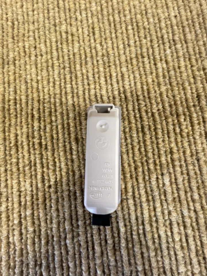 BMW Rolls-Royce Phantom PANEL DE PUERTA TABLERO INTERIOR CORTESÍA LUZ LÁMPARA HELLA OEM Foto 2 de 4