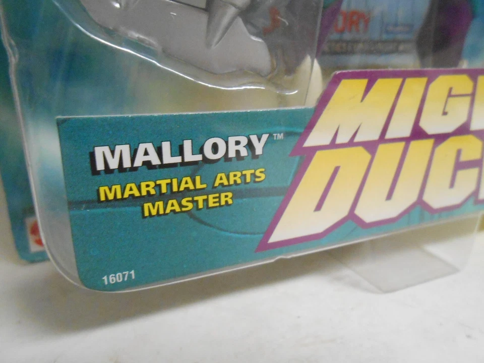 Figura de acción MIGHTY DUCKS MARTIAL ARTS MALLORY 1996 NUEVA SELLADA Mattel Foto 3 de 4
