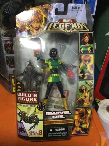 FIGURA DE ACCIÓN VARIANTE MARVEL LEGENDS BAF BROOD REINA CHICA MARVEL