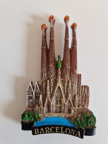 Pamiątka 3D Magnes na lodówkę Barcelona Hiszpania 3D Lodówka Magnes Dekoracja - Zdjęcie 1 z 3