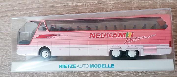 Rietze 64509 - 1/87 Neoplan Starliner Neukam - New