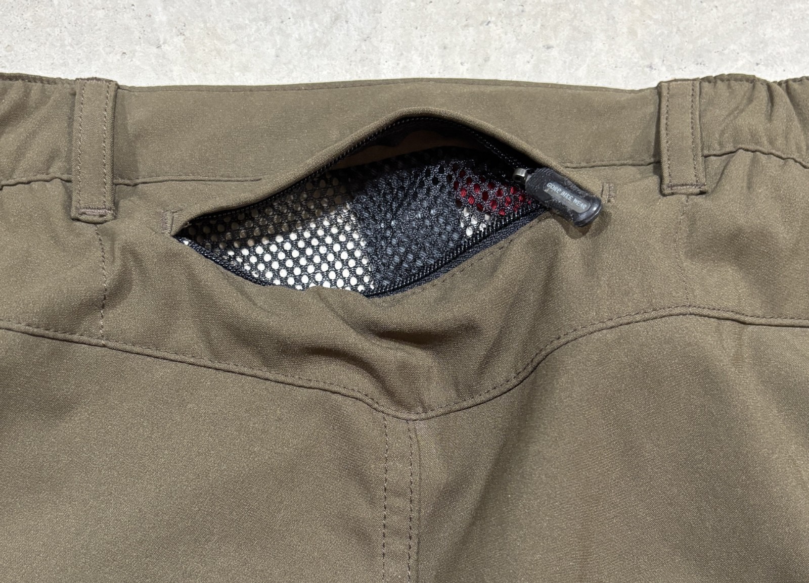 Gore Bike Wear Softshell Polyester Thigh Length Trail Shorts Womens XL Green