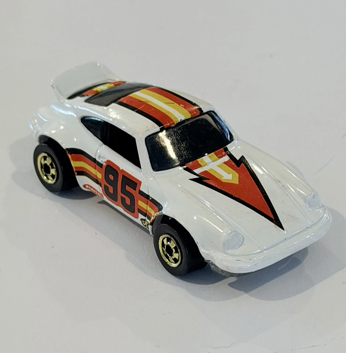 Hot Wheels Porsche 1974 Vehicle Year Vintage Manufacture Diecast