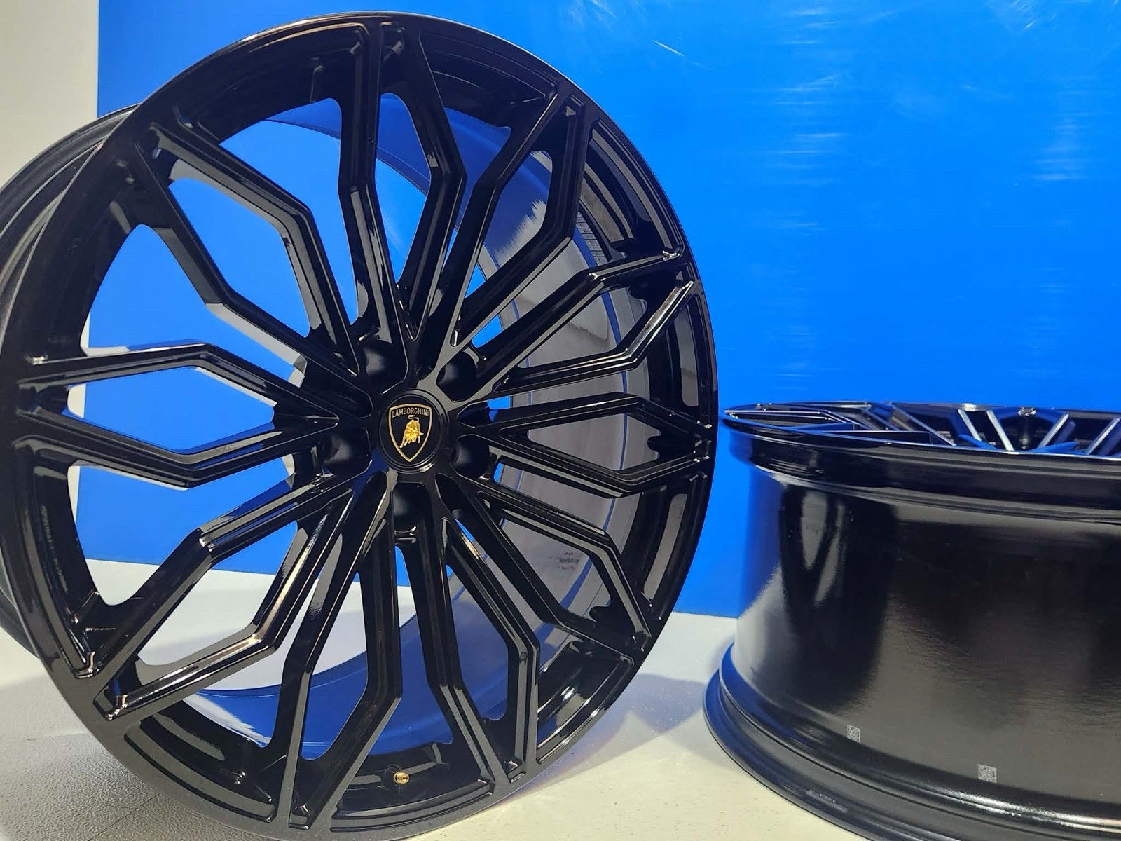 23”  Lamborghini Urus SE Factory OEM Black Wheels Rims Galanthus Performante