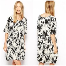 Women's Ganni Large Dress White Black Geometric Chelsea Girl