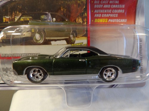1969 DODGE CORONET R/T    2003 JOHNNY LIGHTNING MOPAR OR NO CAR    1:64 DIE-CAST