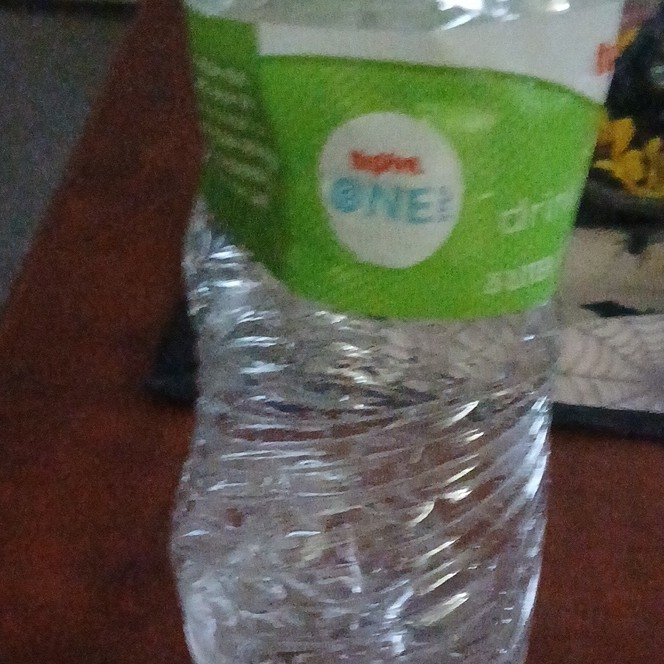 Hy-Vee Purified Drinking Water Bottle, 16.9 fl oz (1 pt 0.9 fl oz)