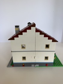 LEGO CREATOR FAMILY HOUSE 3 in 1 SET - 31012 - RETIRED SET- Missing a few things