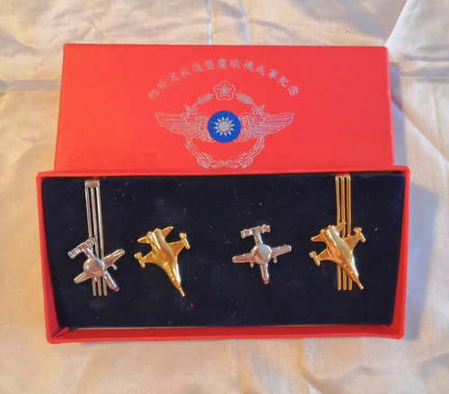 Badge Props CHINESE AIR FORCE TIE CLIPS / PINS GROUP 2.75" - Picture 3 of 4