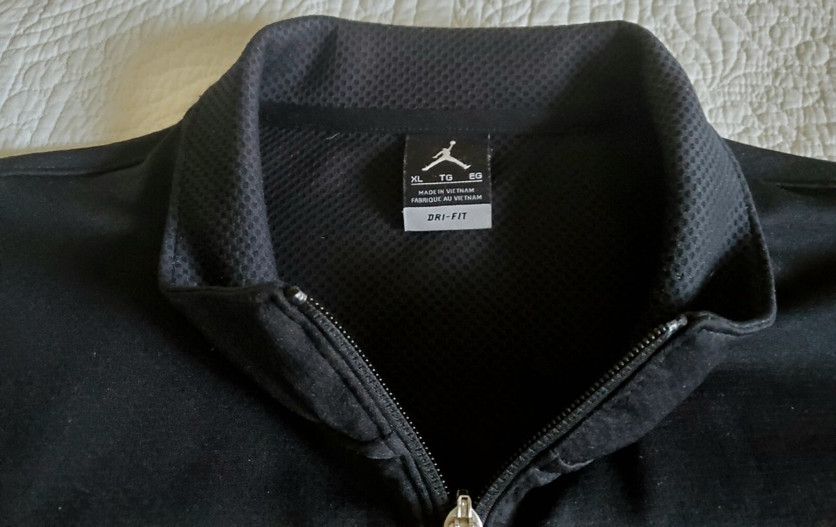 Jordan Brand - Oregon Duck Football two-piece travel suit. DRI-FIT