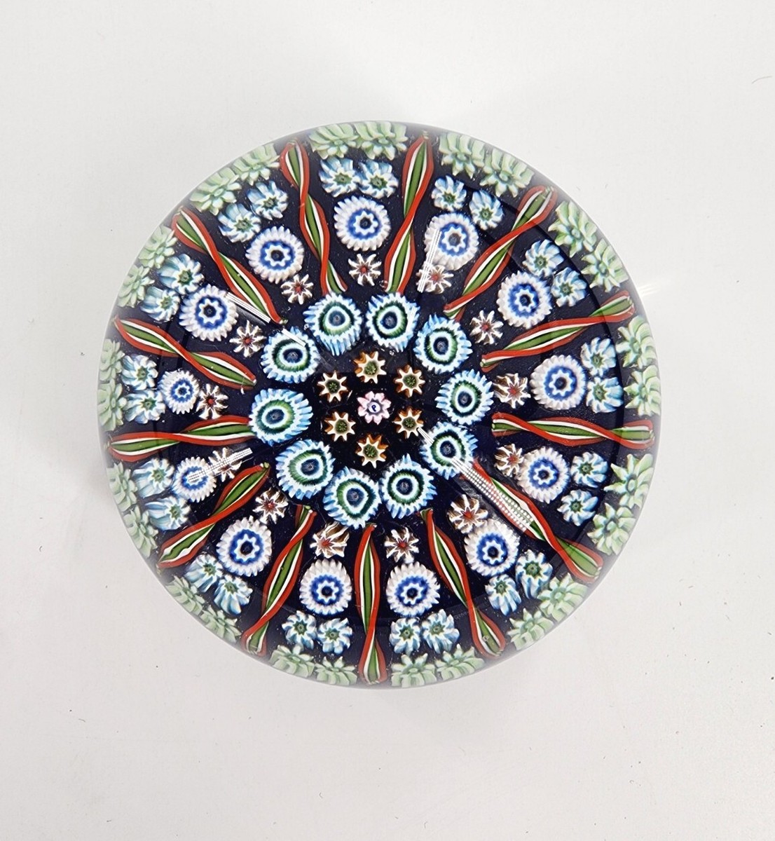 Vtg PERTHSHIRE Scotland PP1 13 Spoke Millefiori On Blue Art Glass