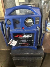 Jump-N-Carry JNC660 1700 Peak Amp 12-Volt Jump Starter FOR PARTS OR REPAIR AS IS