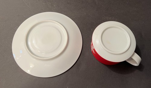 Vintage 1980s "Aloha" Red/White Porcelain Souvenir Cup/Sauce ~ Hawaii - Picture 4 of 4