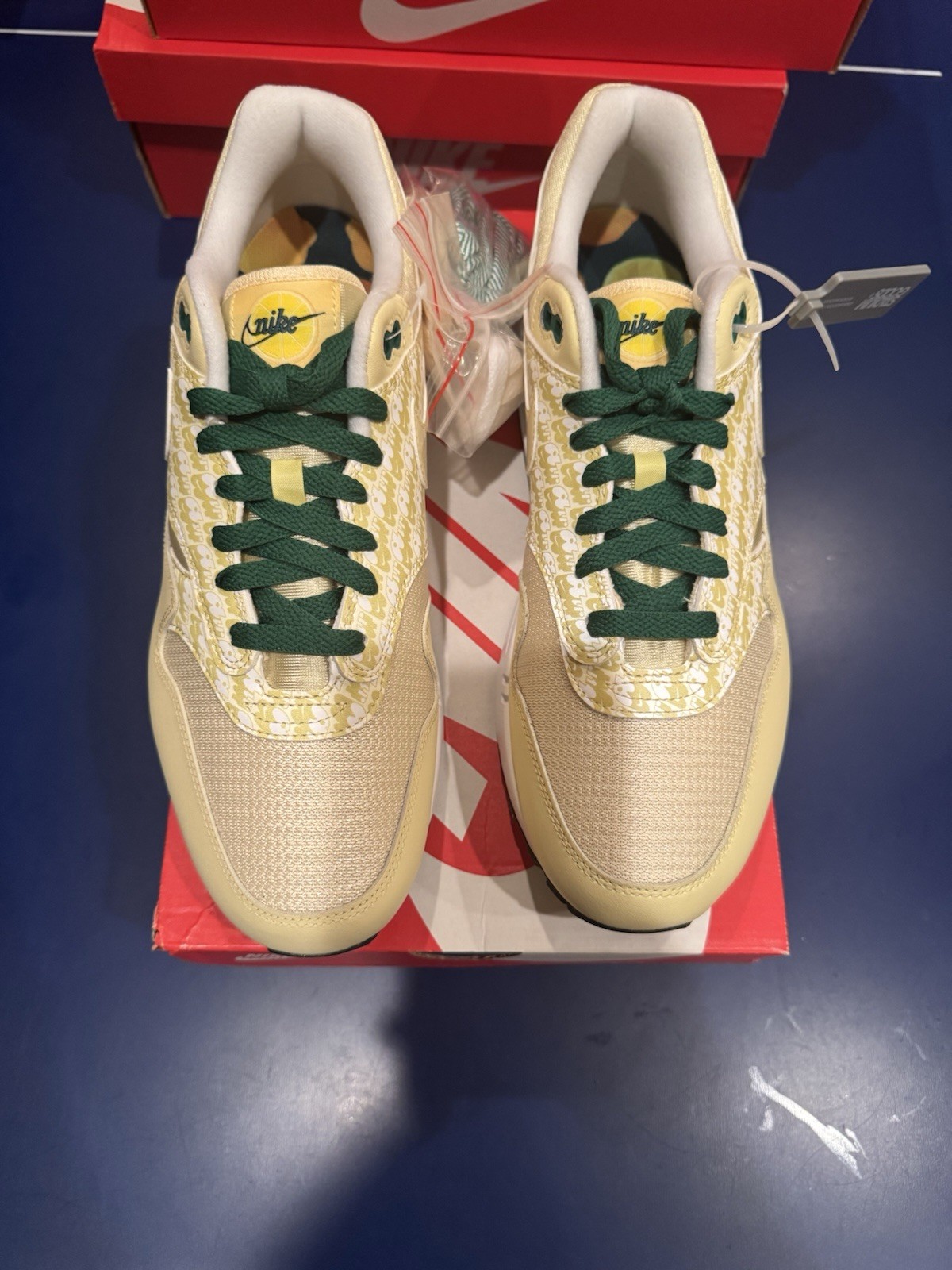 Nike Air Max 1 PRM Mens Size 11 Lemonade Fine Green DZ4549