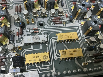 #ad Vintage Military Circuit Board w Gold ceramic ICs BCL 4015 4019 mil specif. $109.99