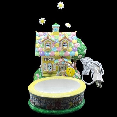 2004 Dept 56 ''M&M's Easter Bunny House'' Lamp Tested Working READ.
