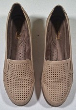 Natural Soul by Naturalizer Idol Buff Slip On Loafers Women's 9M Perforated Tan