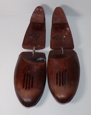 VINTAGE WOODEN SHOE STRETCHER SHOE TREE PAIR FOOT JOY 