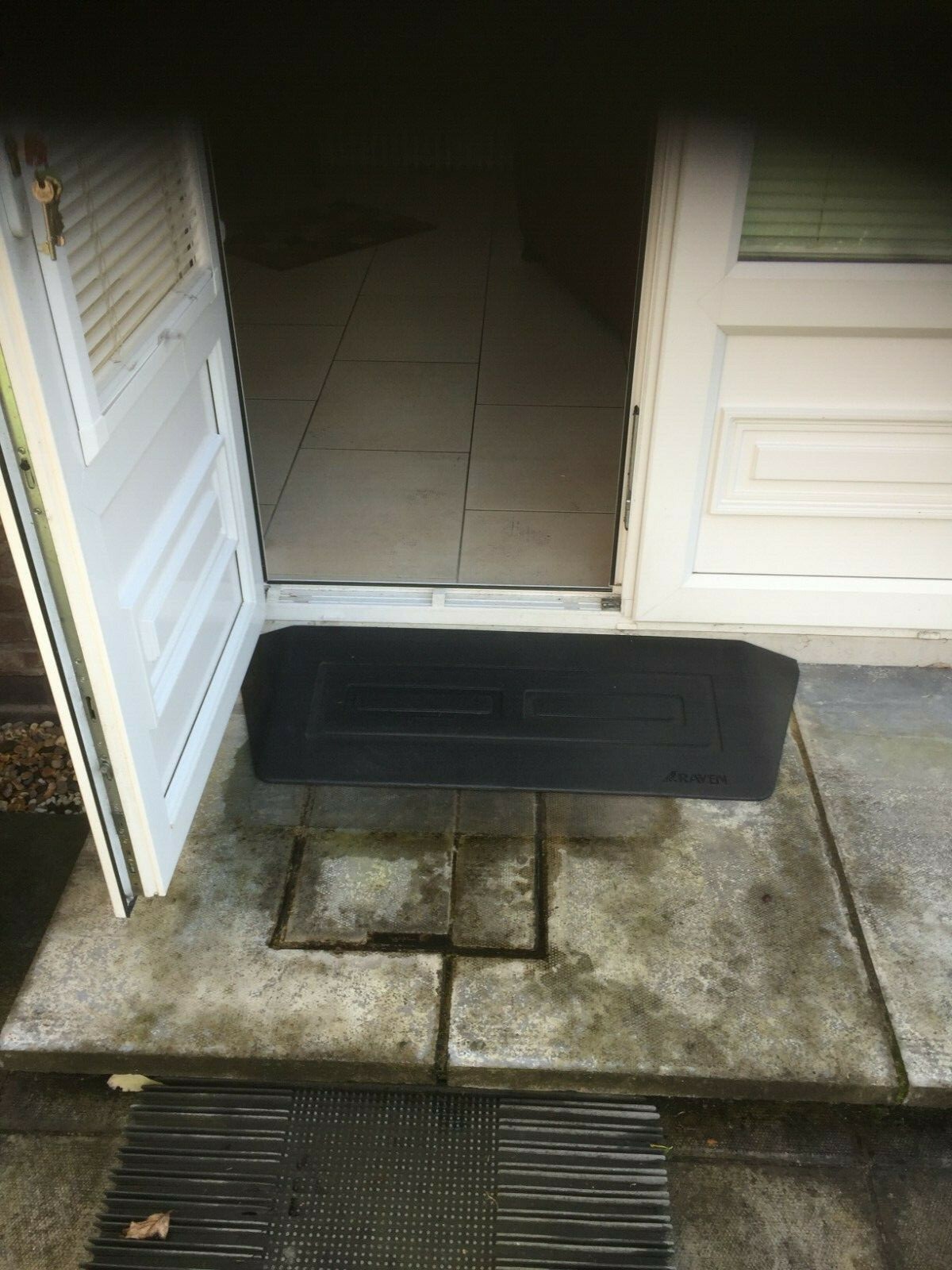 Rubber Wedge Threshold Ramp, 2