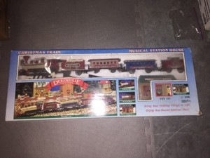 dickensville christmas train
