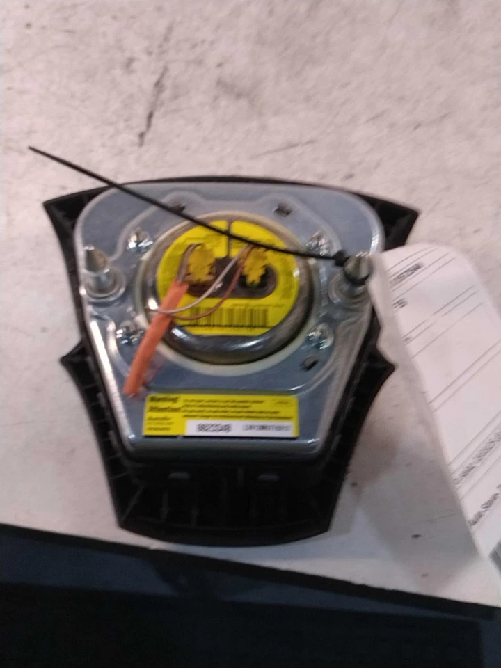 Used Steering Wheel Air Bag fits: 2010 Volvo 50 SERIES driver wheel Grade A Foto 2 de 4