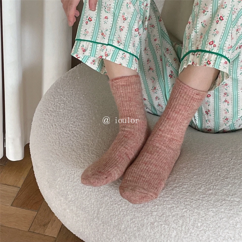 5Pack Wool Crew Knit Cozy Design Thick Casual Classic Color Warm Women Socks 5-9 - Image 4 of 4