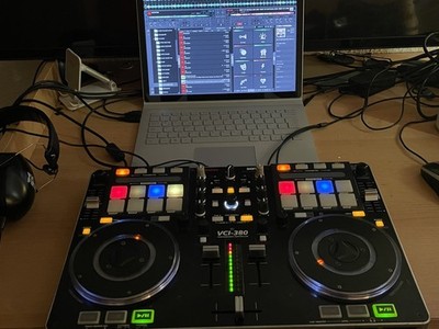 Vestax VCI-380 DJ Performance Controller Serato gebraucht