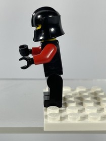 LEGO Minifigure Dragon Knight cas537 Castle 70403 - CRACKED TORSO