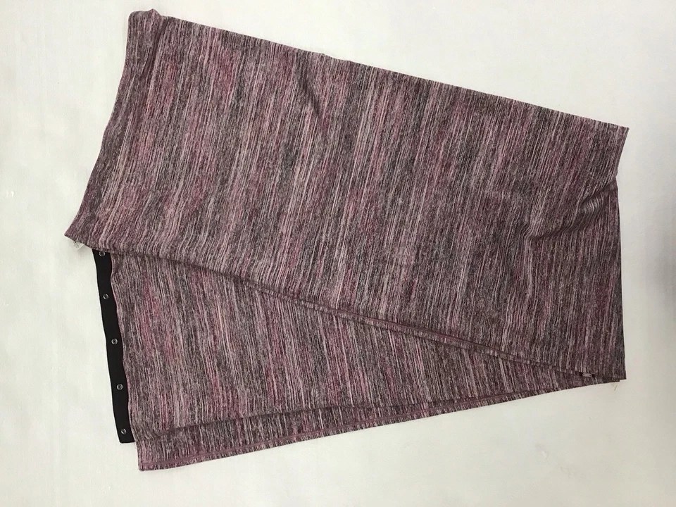 Bufanda envolvente Lululemon Vinyasa rosa y gris botones broches de presión talla única Foto 2 de 3