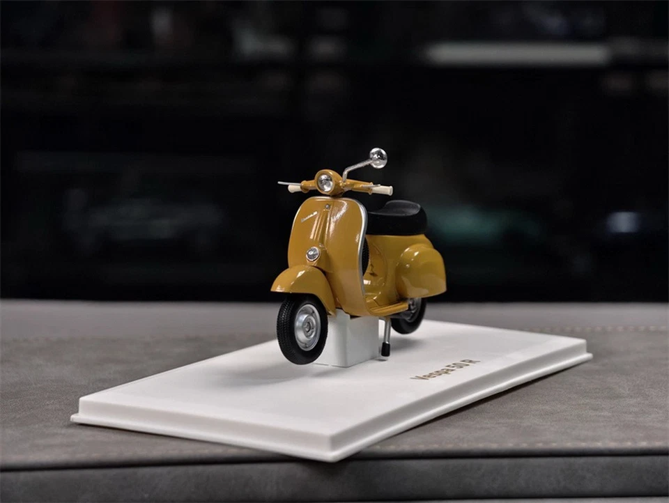 Norev Escala 1/18 Vespa 50R Amarillo Moto Diecast Modelo Juguete Regalo Foto 2 de 4