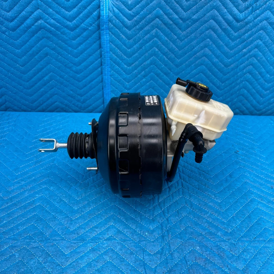 BMW 325i 2006-2011 refuerzo de freno con cilindro maestro OEM 6764125 Foto 3 de 4