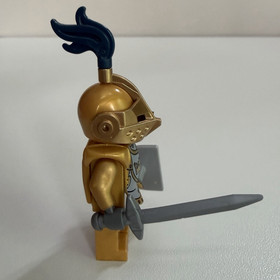 Lego Drawbridge Defense 7079 Castle Fantasy Era Gold Knight Minifigure Only 2009