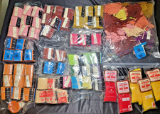 64 LOT-RUG HOOKING YARN-MOST SPINNERIN-LATCH HOOK-WOOL-MIXED COLORS
