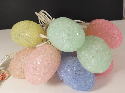  Plastic Easter Egg Mini Light Set Melted Popcorn of 10 Covers Vintage C8061