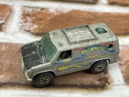 Vintage Hot Wheels Baja Breaker van with hood 1977 Hong Kong